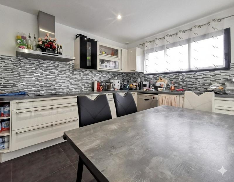 Maison - 116 m² - 5 pièces