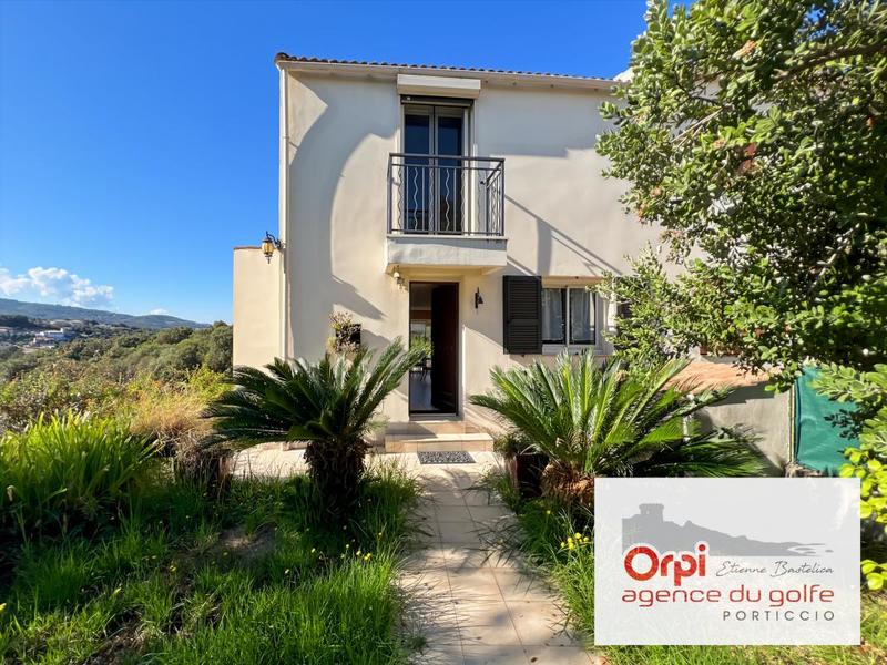 Maison - 143 m² - 3 pièces