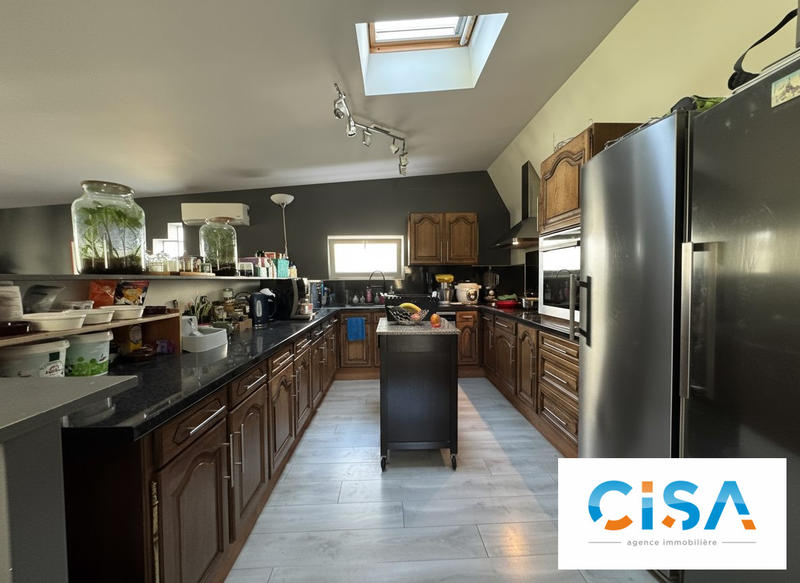 Maison - 166 m² - 8 pièces