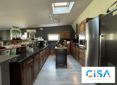 Maison - 166 m² - 8 pièces