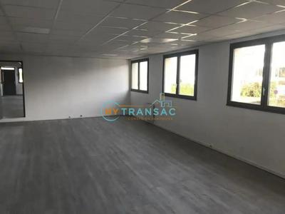 Local d'activité / Entrepôt - 669 m²