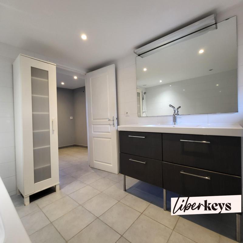 Appartement - 166 m² - 6 pièces