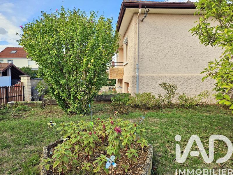 Maison - 99 m² - 5 pièces