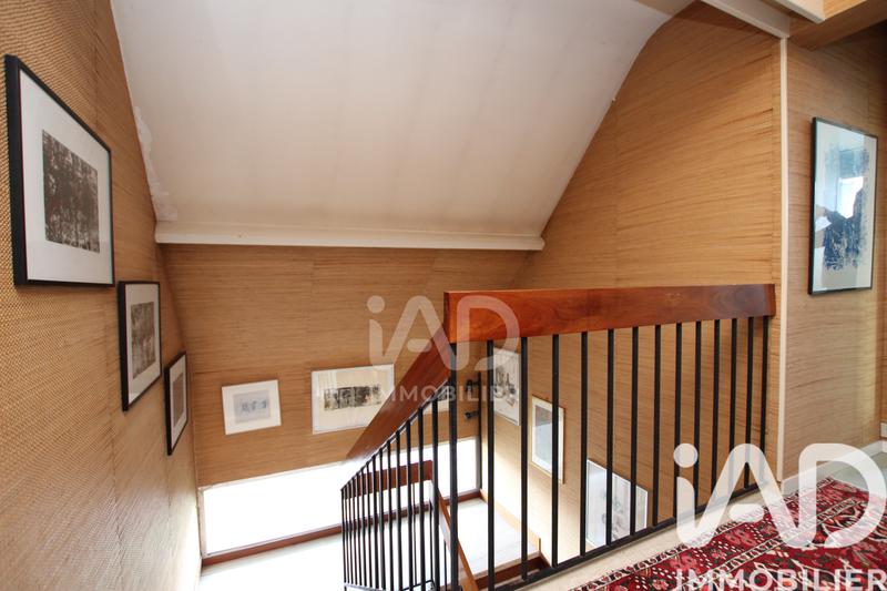 Maison - 223 m² - 8 pièces