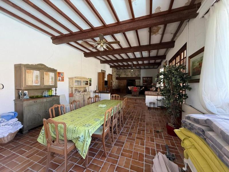 Demeure - 455 m² - 12 pièces