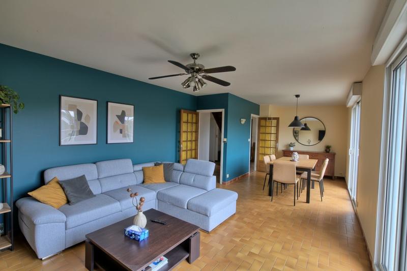 Maison traditionnelle - 181 m² - 7 pièces