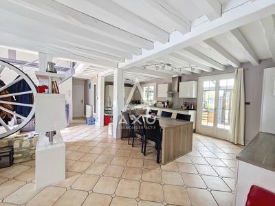 Maison - 143 m² - 7 pièces