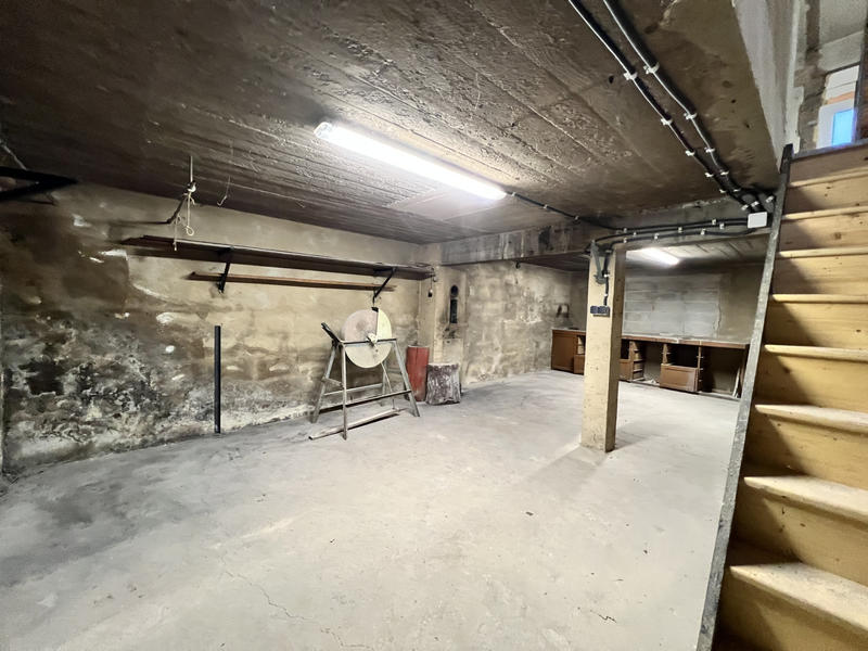 Parking / Garage - 55 m²