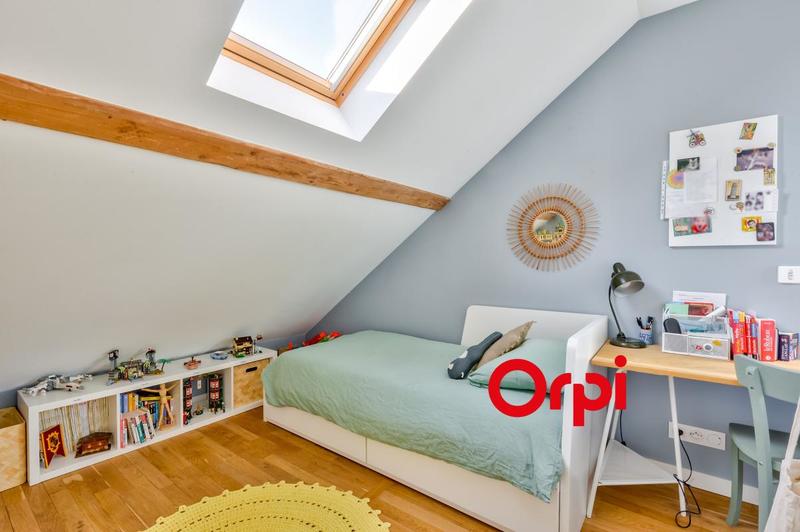 Maison - 190 m² - 8 pièces