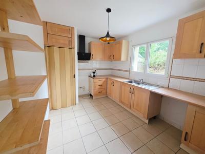 Maison - 81 m² - 4 pièces