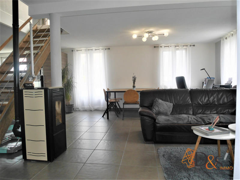 Maison - 105 m² - 5 pièces