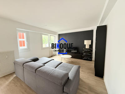 Appartement - 83 m² - 3 pièces