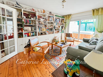 Maison - 180 m² - 8 pièces