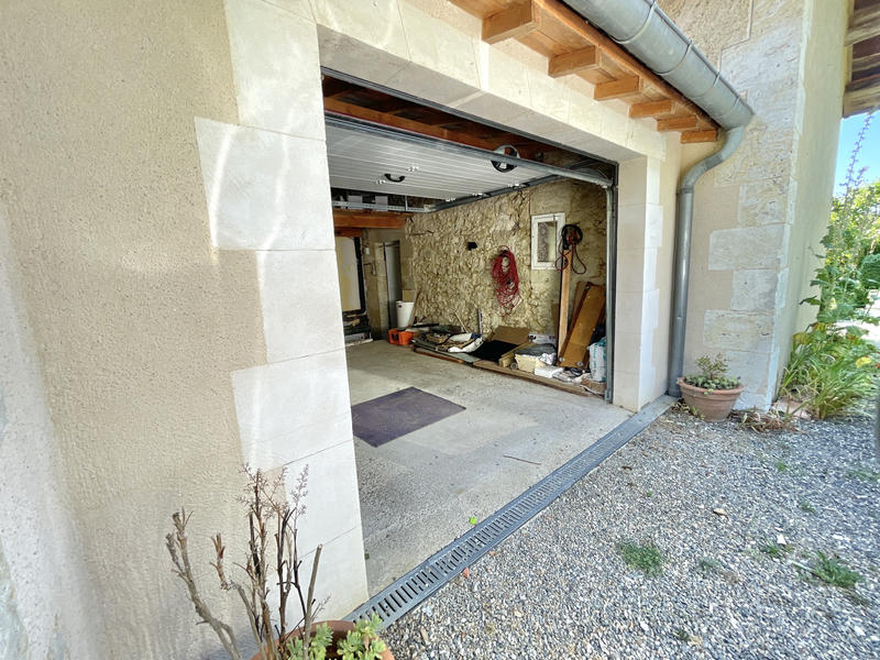 Maison de village - 193 m² - 9 pièces