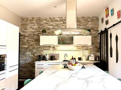 Maison - 102 m² - 4 pièces