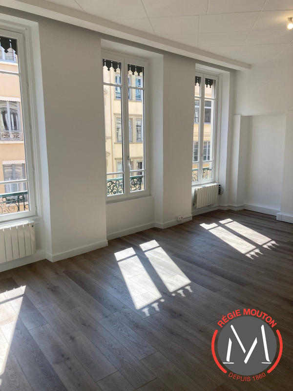 Local commercial - 84 m²