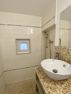 Maison - 53 m² - 9 pièces