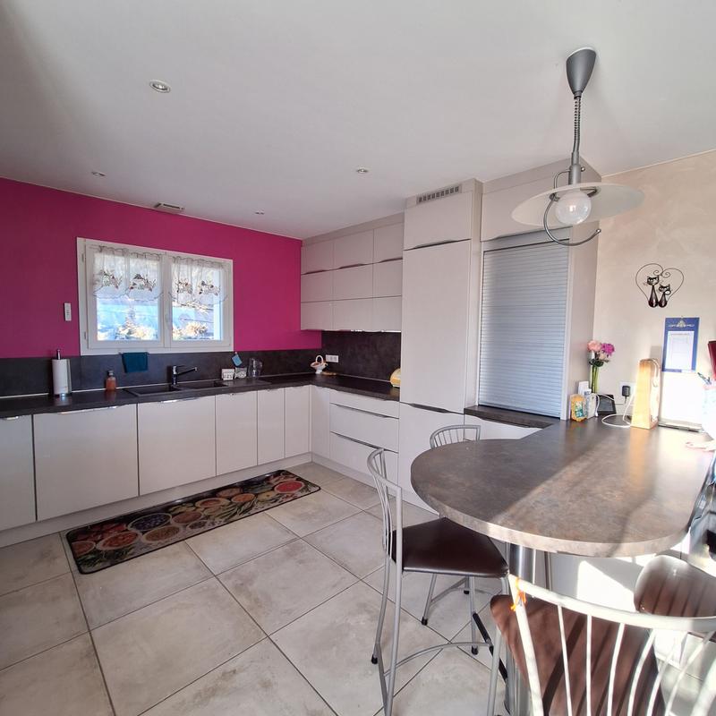 Maison - 235 m² - 7 pièces