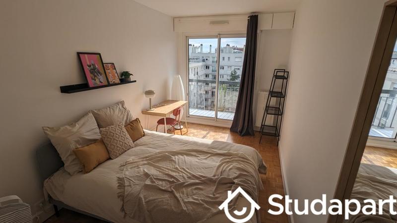 Chambre - 12 m² - 1 pièce