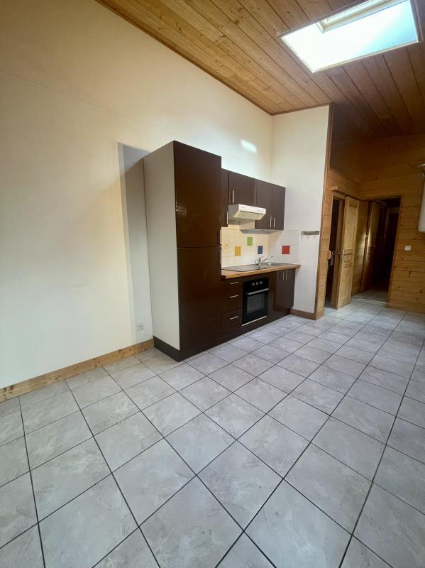 Immeuble - 112 m² - 8 pièces