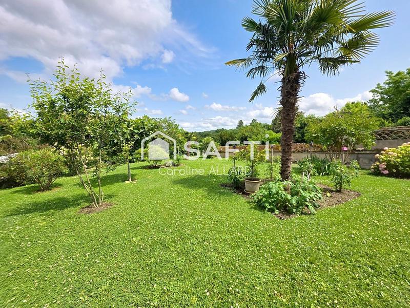 Maison - 177 m² - 8 pièces