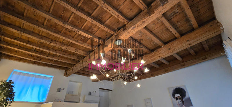 Appartement - 82 m² - 3 pièces