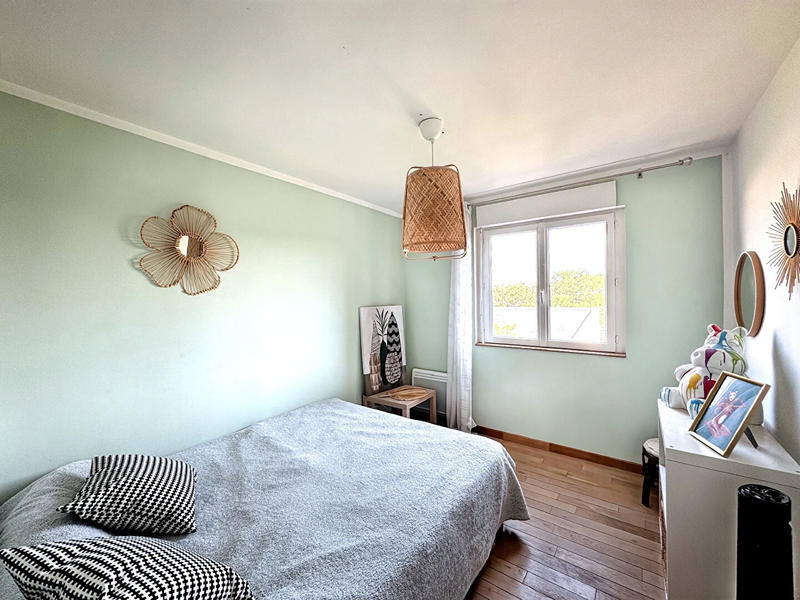 Maison - 220 m² - 6 pièces