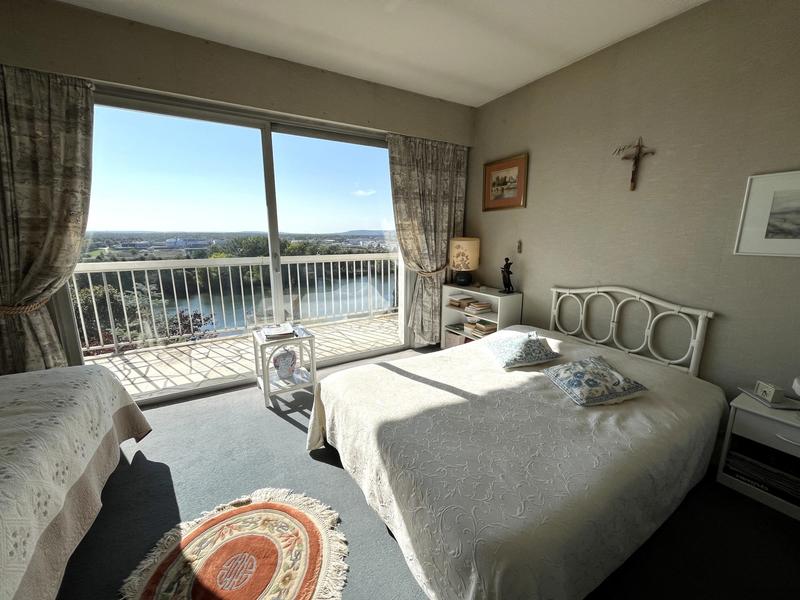 Villa - 174 m² - 9 pièces