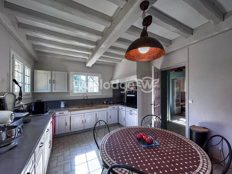 Maison traditionnelle - 185 m² - 5 pièces