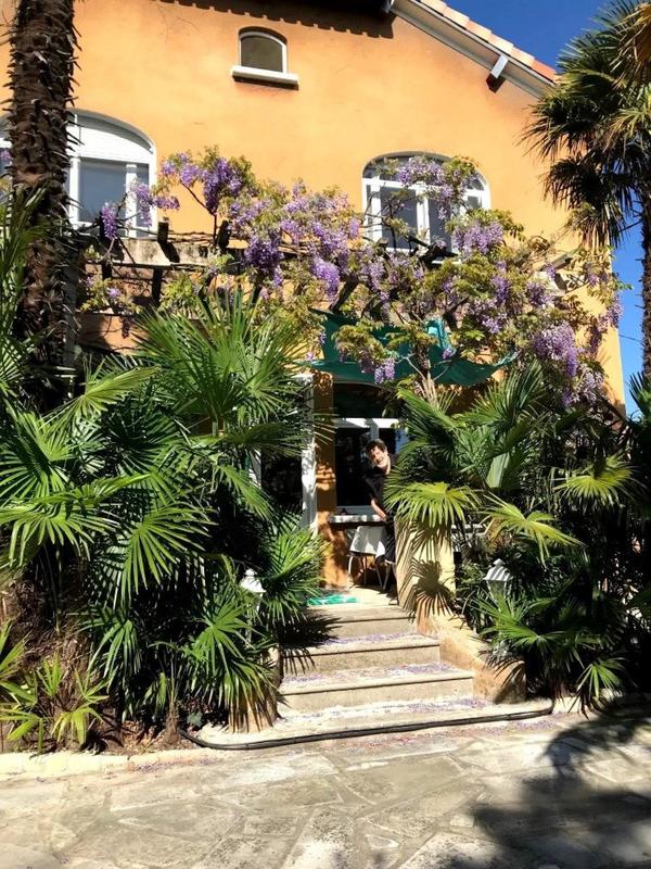 Maison - 250 m² - 7 pièces