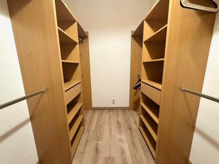 Maison - 202 m² - 6 pièces