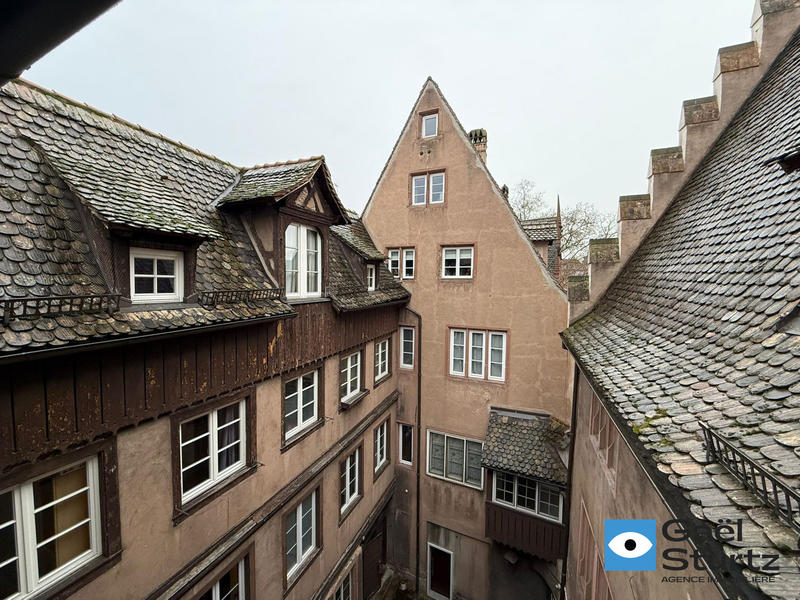 Appartement - 100 m² - 3 pièces