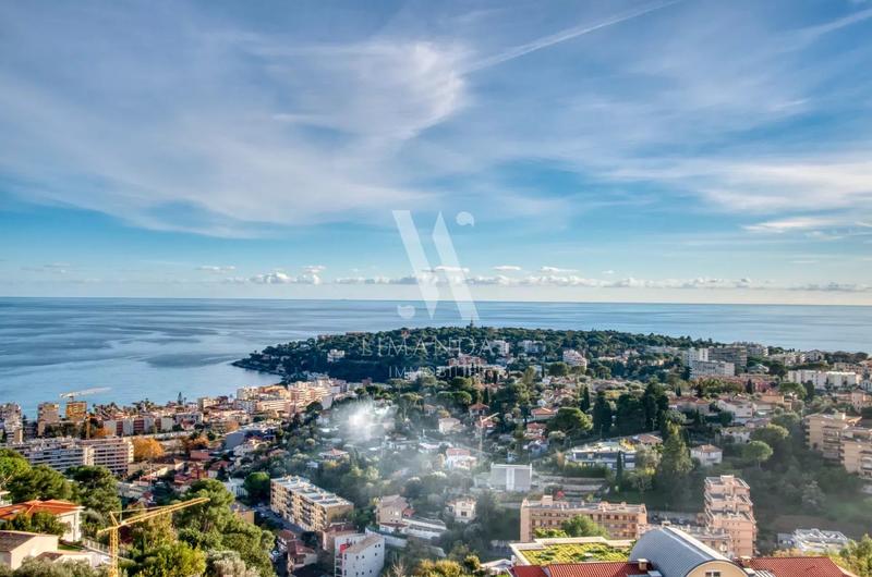 Appartement - 111 m² - 4 pièces