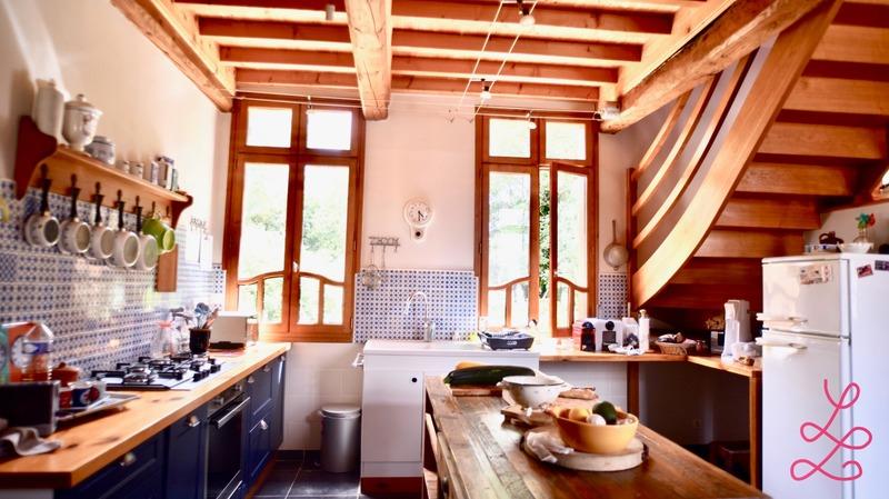 Maison - 340 m² - 10 pièces