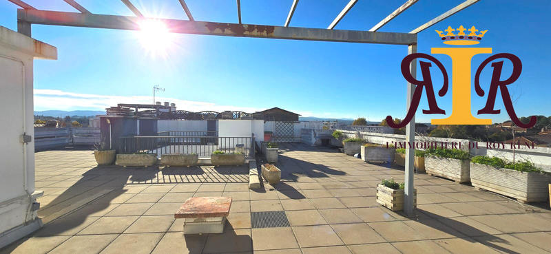 Appartement - 150 m² - 5 pièces