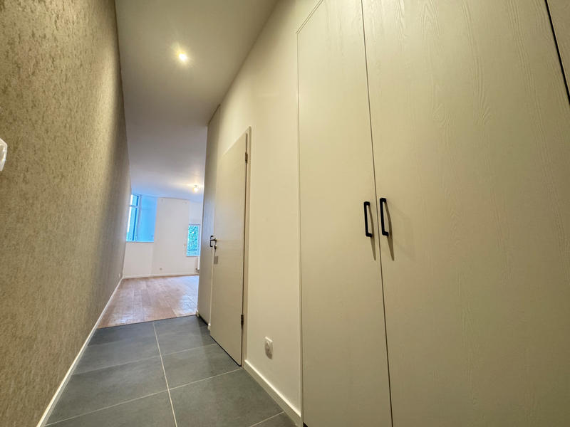 Appartement - 99 m² - 5 pièces