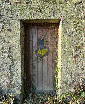 Maison - 300 m² - 6 pièces