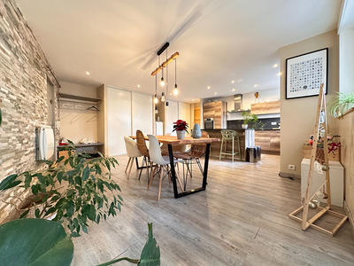 Appartement - 84 m² - 4 pièces