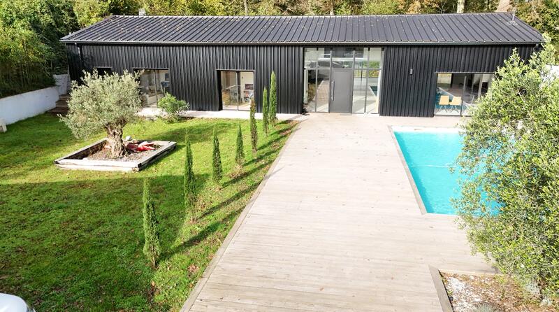 Villa - 250 m² - 7 pièces