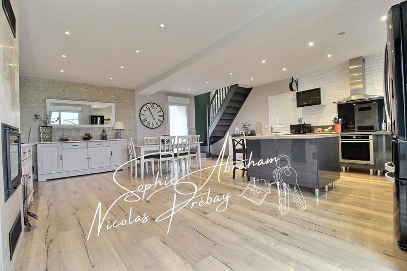 Maison - 141 m² - 6 pièces