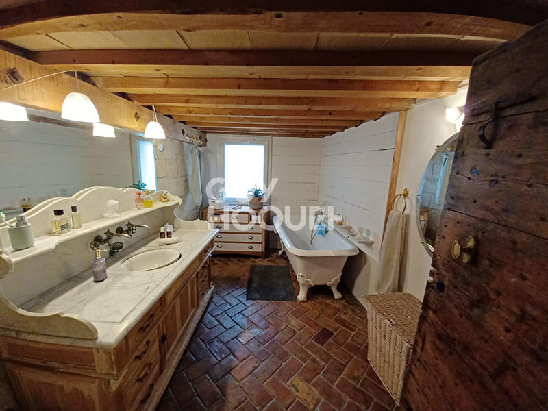 Maison - 145 m² - 5 pièces