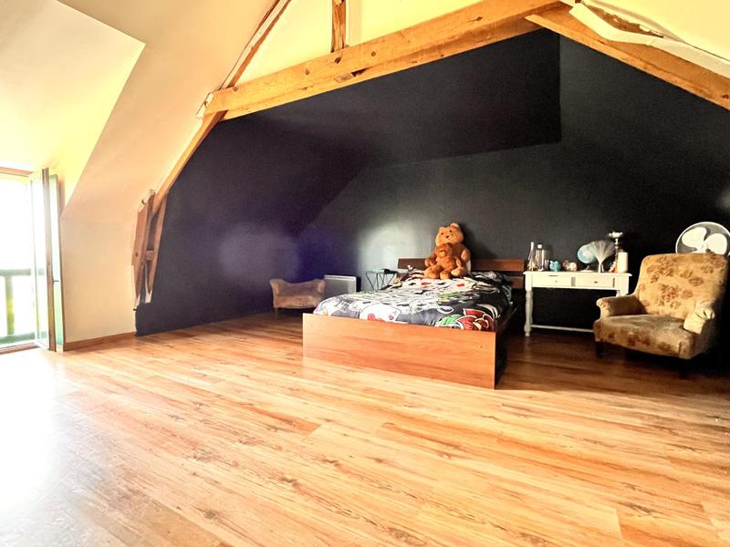 Maison - 324 m² - 11 pièces