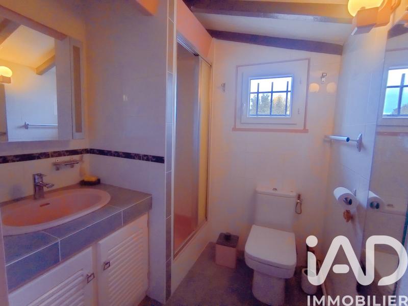 Maison - 205 m² - 6 pièces