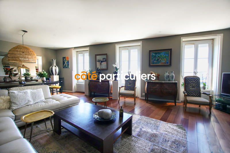 Appartement - 180 m² - 6 pièces