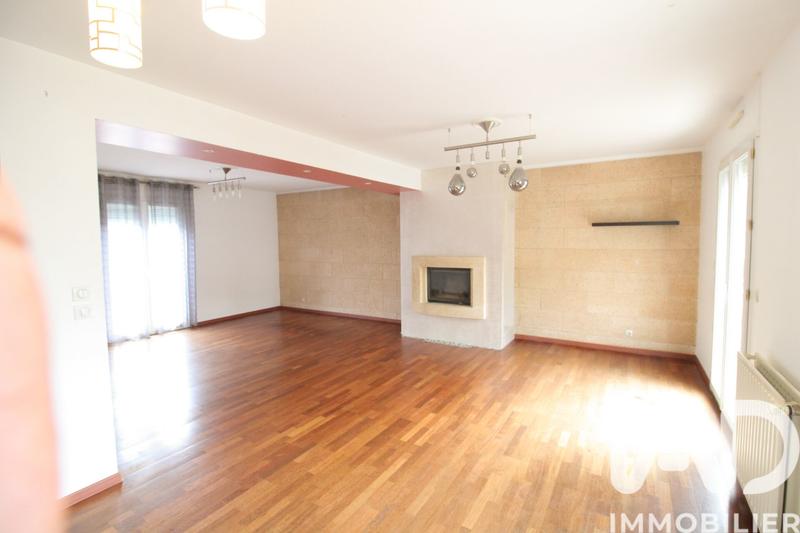 Maison - 98 m² - 5 pièces