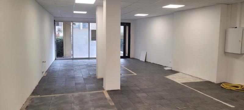 Local commercial - 75 m² - 2 pièces