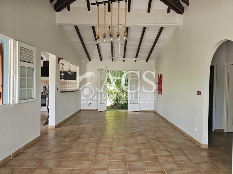 Maison - 98 m² - 4 pièces