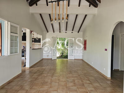 Maison - 98 m² - 4 pièces