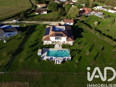 Maison de maîtres - 246 m² - 5 pièces