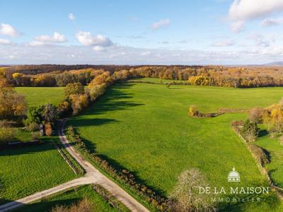 Maison - 215 m² - 6 pièces